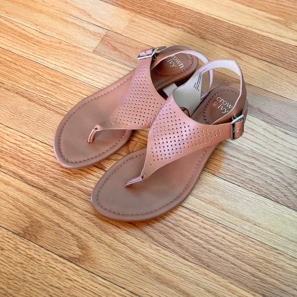 Women’s size 7 Crown and Ivy caramel colored sandals with wooden 1 inch heel - Picture 1 of 6